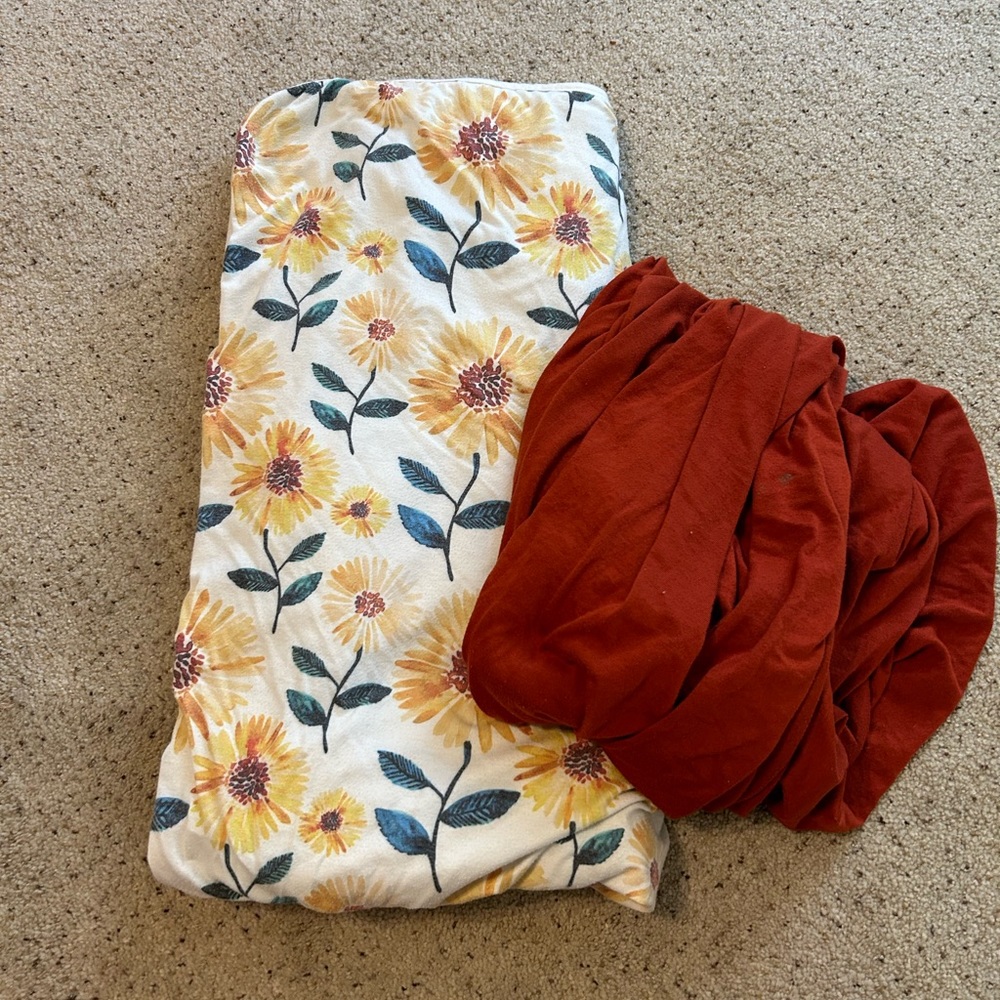 Sunflower blanket and matching sheet